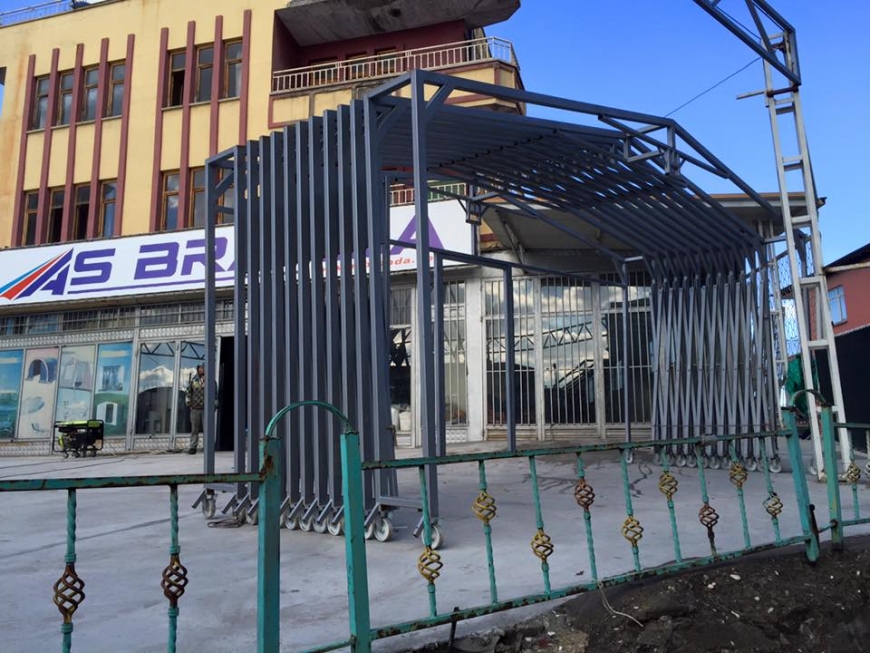 Katlamalı &Ccedil;adırlar